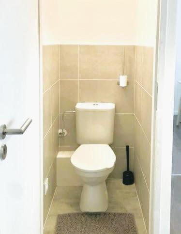 Rm-1 - Appartement F2 Au 1Er Etage Pour 1-3 Pers Mulhouse Bagian luar foto